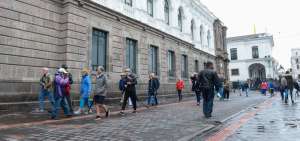 El &ldquo;Paseo de las 7 Cruces&rdquo; busca reducir la contaminaci&oacute;n en el centro de Quito, disminuir el da&ntilde;o por vibraciones e impulsar el turismo en la zona.