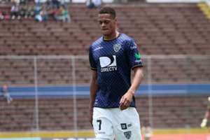 Emelec contrata a un Fara&oacute;n para el mediocampo