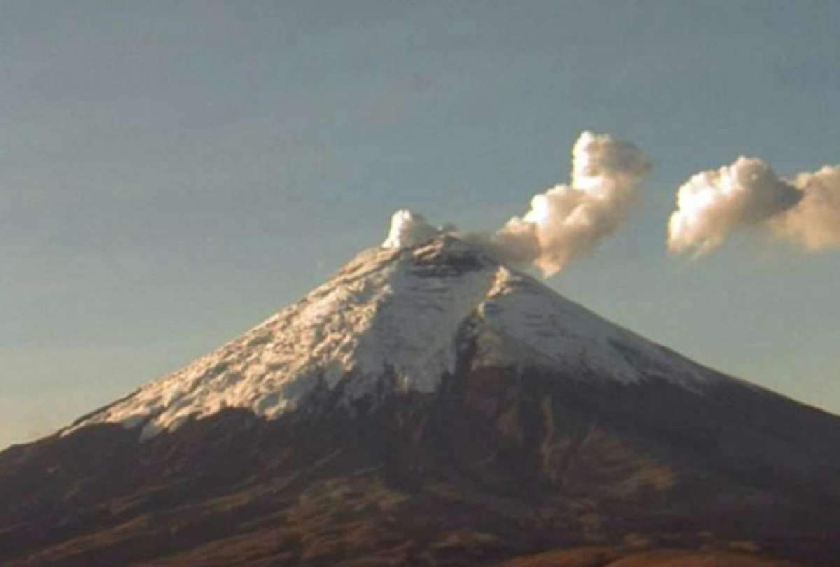 Actividad eruptiva del volcán Cotopaxi ha disminuido