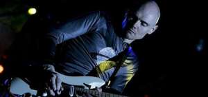 Cantante de Smashing Pumpkins lanza en octubre un &aacute;lbum en solitario