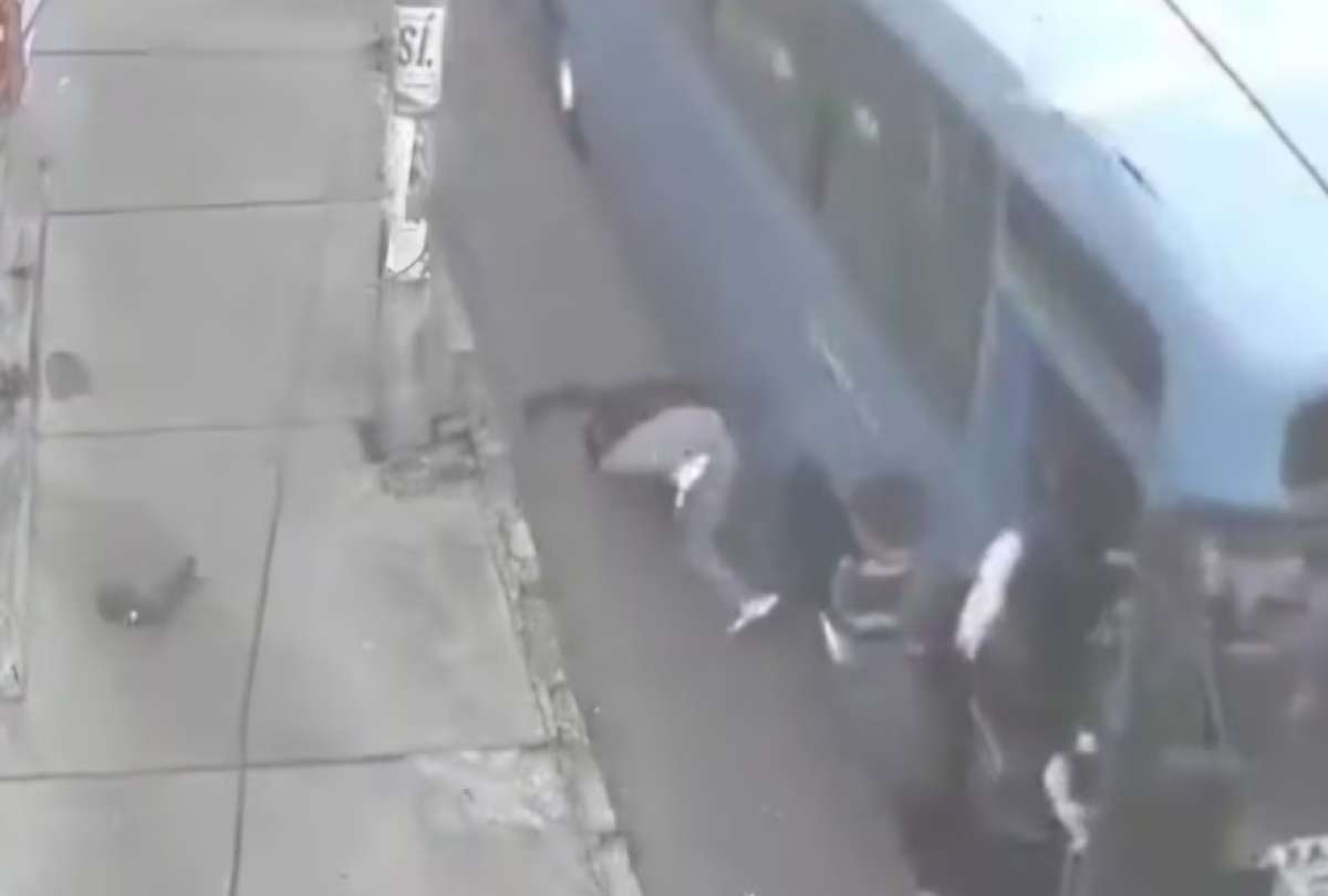 El bus involucrado fue detenido mientras se investigan las causas del accidente.