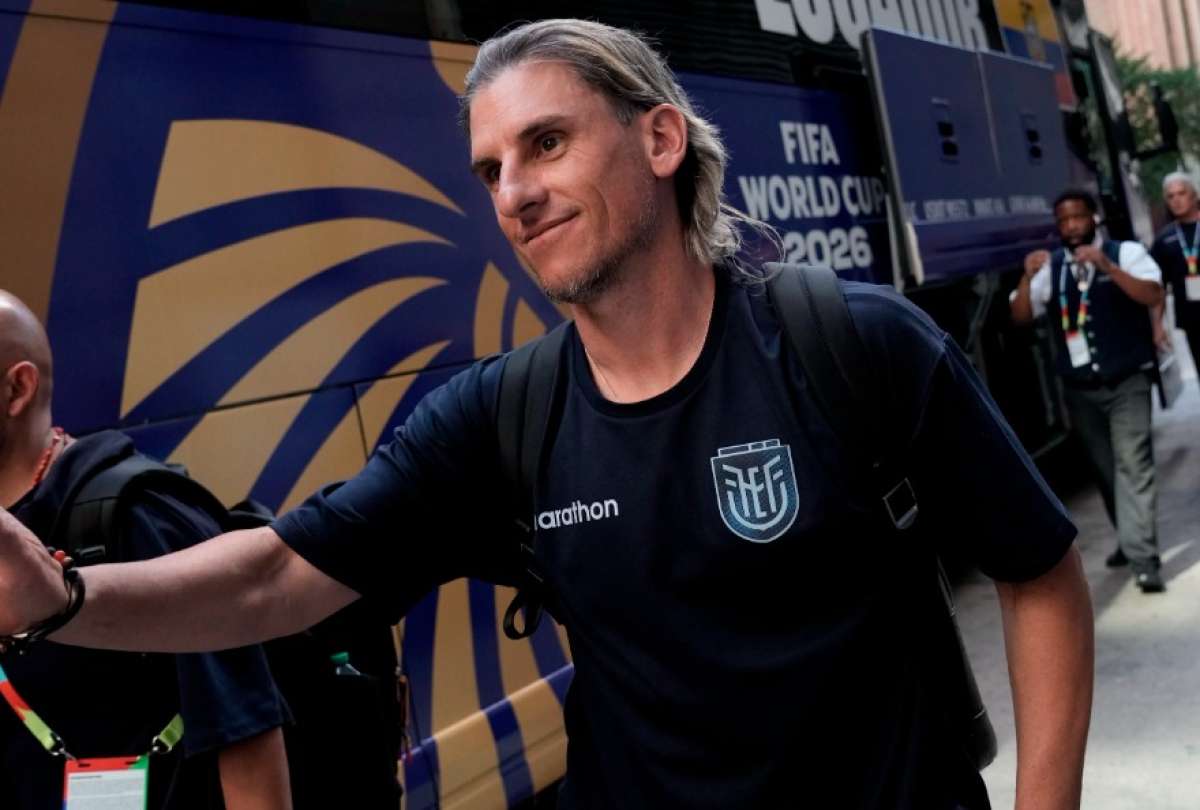 Los hinchas se fueron contra Beccacece.