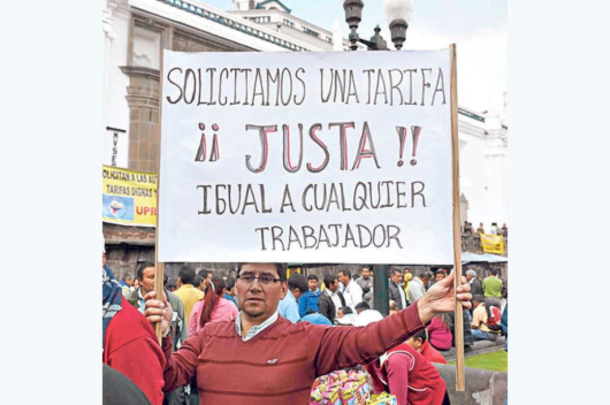 AP plantea dudas sobre las tarifas de taxis propuestas por la Alcald&iacute;a de Quito