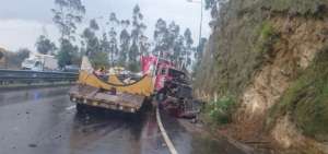 Accidente de tr&aacute;nsito caus&oacute; congesti&oacute;n en avenida Sim&oacute;n Bol&iacute;var, en Quito