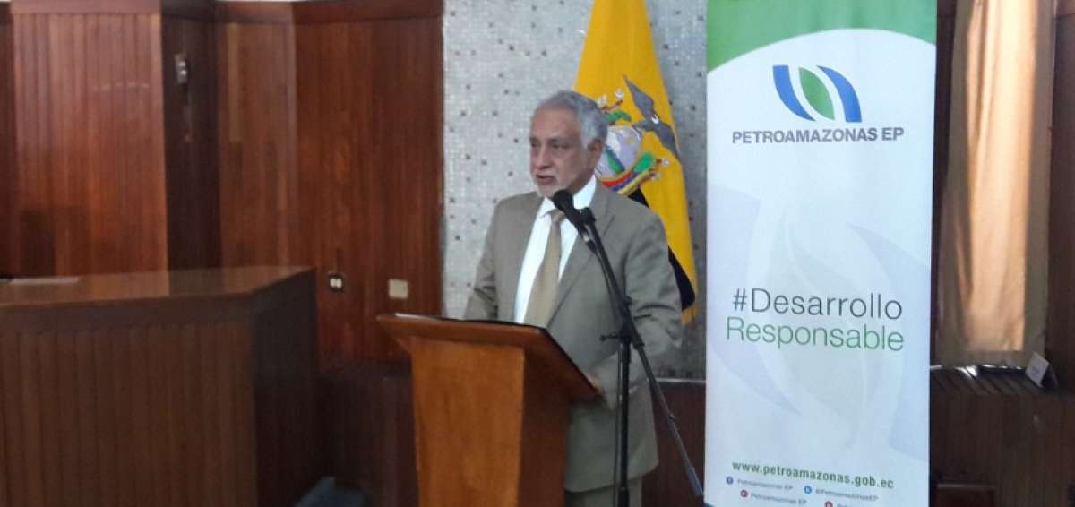 El ministro de Hidrocarburos, Carlos P&eacute;rez, present&oacute; la oferta a las empresas privadas. 
