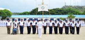 Durante el evento, los homenajeados formaron como lo hac&iacute;an en su &eacute;poca de actividad en la Armada.