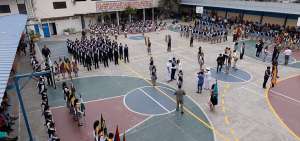 En el D&iacute;a del Juramento de la Bandera, los estudiantes demostraron su amor y entrega por la patria. Ellos ser&aacute;n los futuros profesionales del Ecuador.