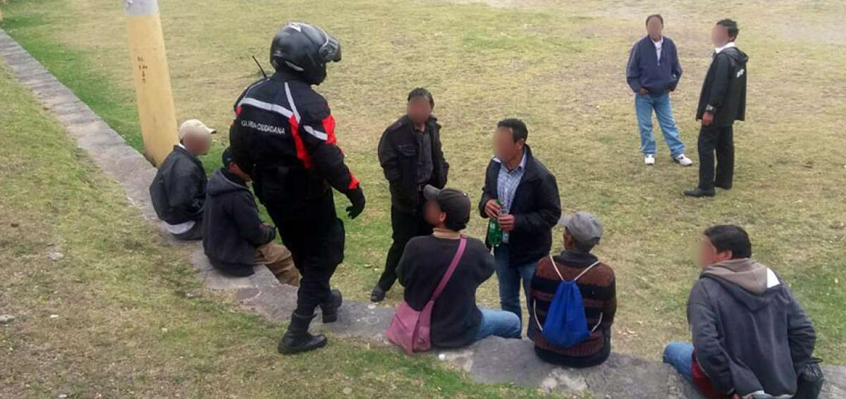 La Guardia Ciudadana de Cuenca realiza controles permanentes en los parques y v&iacute;as de la ciudad para evitar que se consuman bebidas alcoh&oacute;licas.