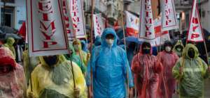 Protestas de los trabajadores y plantones de vigilantes y proveedores