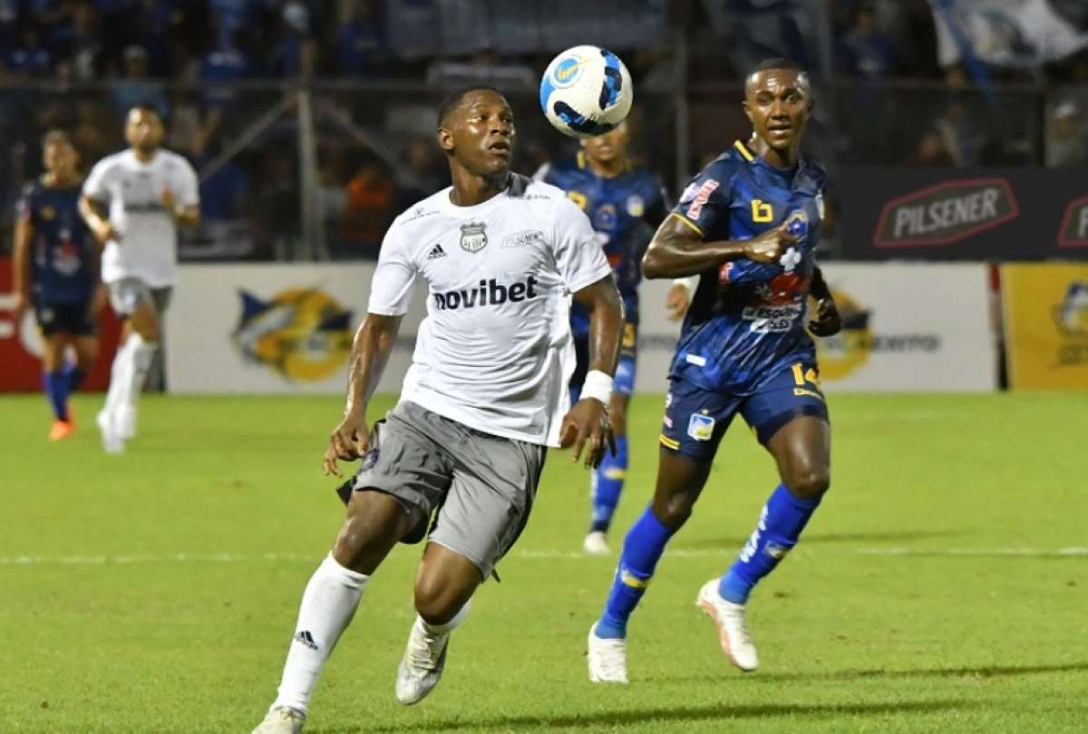 Partidazo en Manta: Delfín y Emelec se juegan su futuro en el hexagonal por Ecuador TV