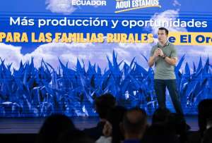 Agricultores de El Oro recibieron t&iacute;tulos de propiedad, paquetes tecnol&oacute;gicos y financiamiento para impulsar sus proyectos productivos.