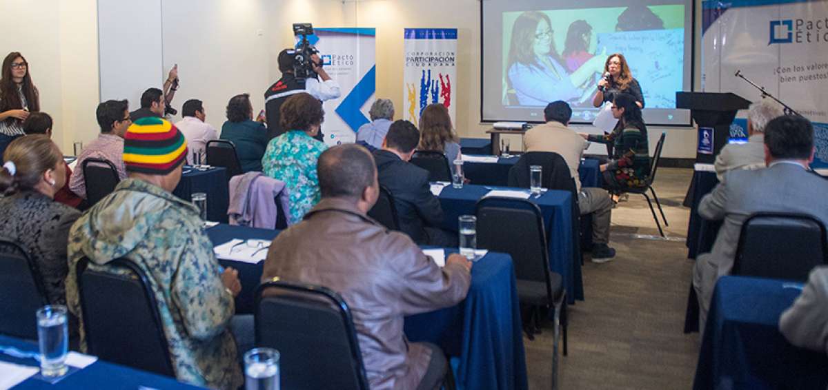 En un taller, delegados de las aproximadamente 40 organizaciones de la sociedad civil dejaron listo el documento