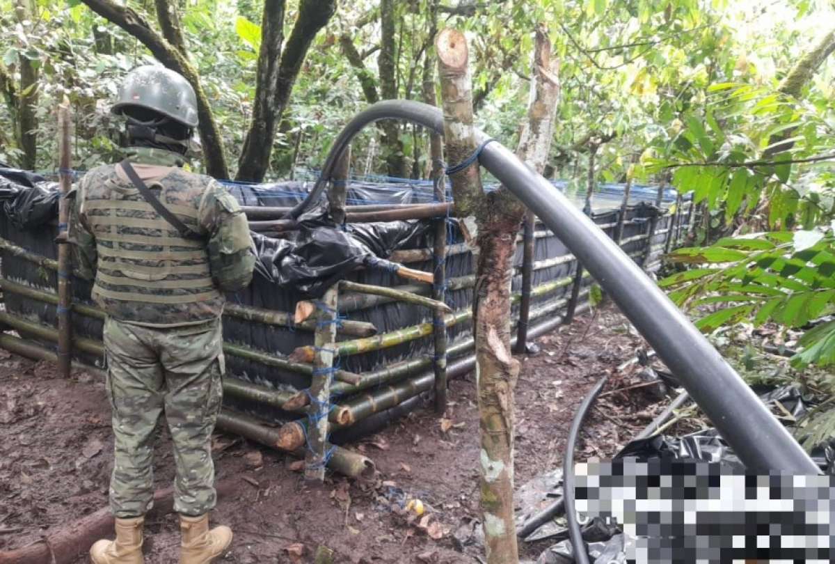 Ejército detectó una piscina clandestina con 3.000 galones de combustible en Shushufindi