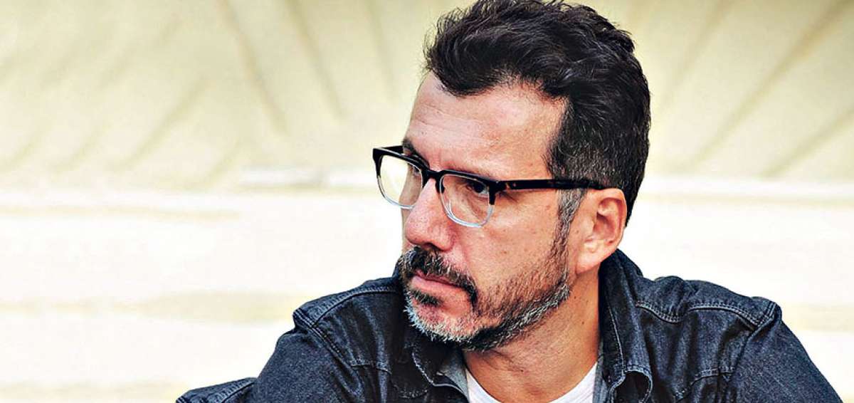En toda su obra existe un di&aacute;logo continuo entre la literatura y otras formas de arte, como el cine o la m&uacute;sica. 
