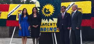 El Parlamento Andino record&oacute; legado de Bol&iacute;var