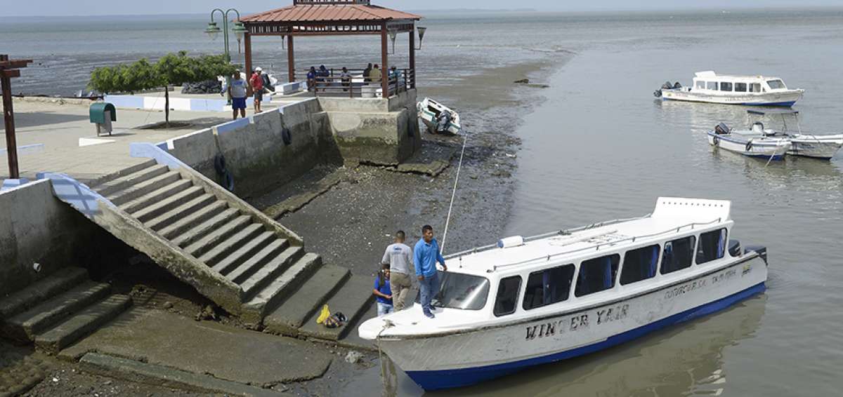 La poblaci&oacute;n de Pun&aacute; depende, actualmente,  de un pozo y la provisi&oacute;n que llega desde territorio continental para obtener agua potable.