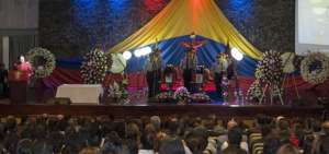 Velorio de los cadetes del Cuerpo de Bomberos de Quito.