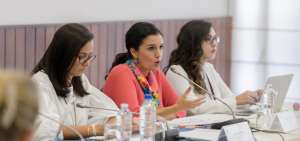 La ministra de Justicia, Rosana Alvarado (centro), ayer durante su comparecencia en la Comisi&oacute;n de Justicia de la Asamblea Nacional.