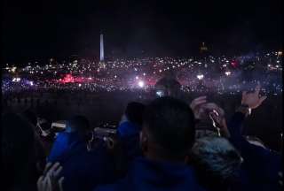 Jugadores de Francia fueron recibidos como héroes por los hinchas en París