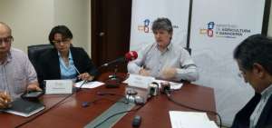 El ministro de Agricultura y Ganader&iacute;a, Rub&eacute;n Flores, asegur&oacute; que se est&aacute; trabajando en pol&iacute;ticas efectivas de comercializaci&oacute;n.