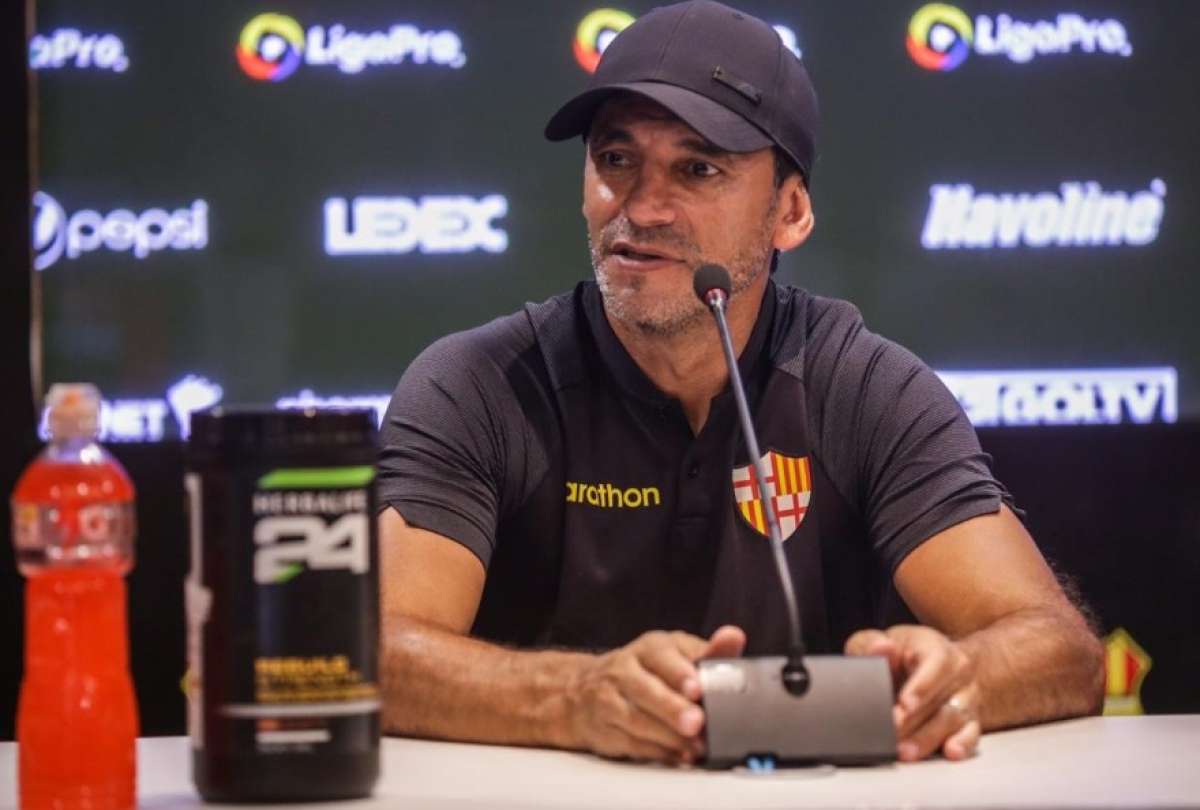 Barcelona no ha analizado la situaci&oacute;n de Fabi&aacute;n Bustos