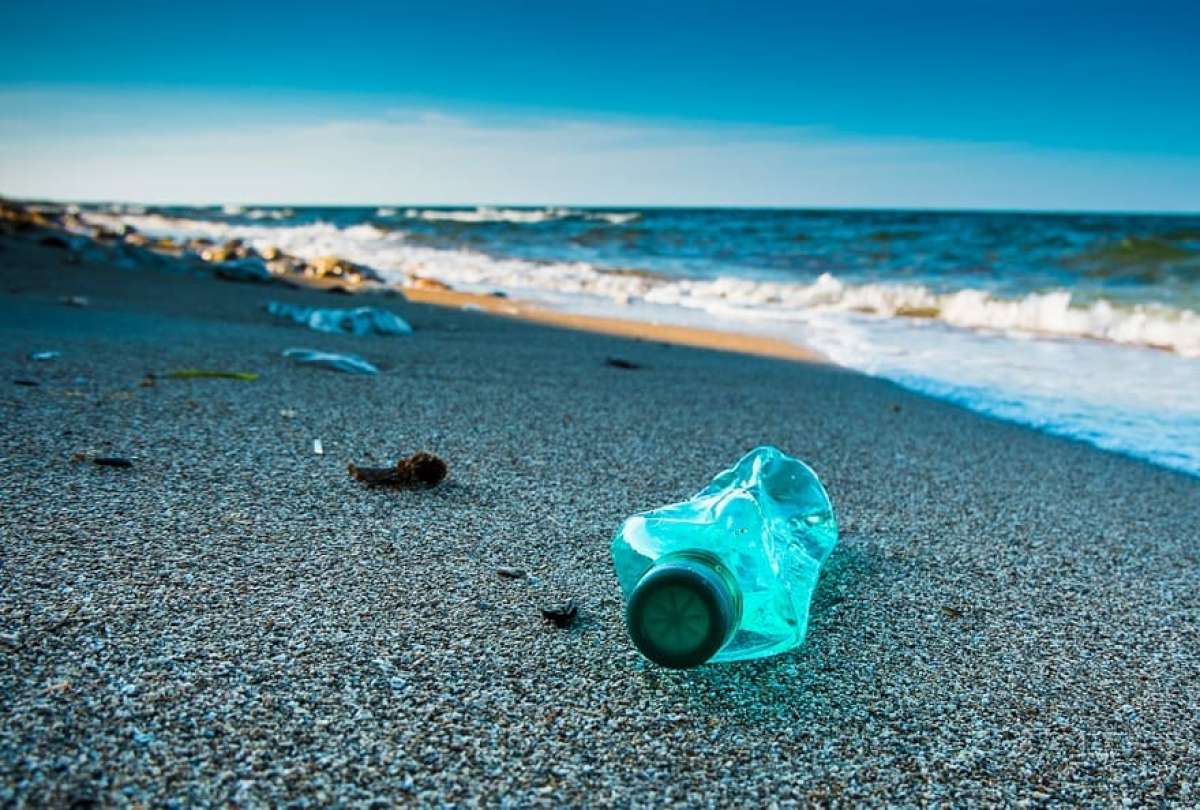 En Ecuador, la basura más común en las playas es el plástico 