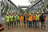 El ministro de Transporte Roberto Luque realizó una visita al puente. 