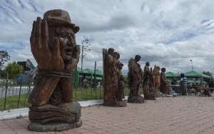 Las esculturas alcanzan m&aacute;s de 2 metros. Foto: Miguel Jim&eacute;nez / El Tel&eacute;grafo 