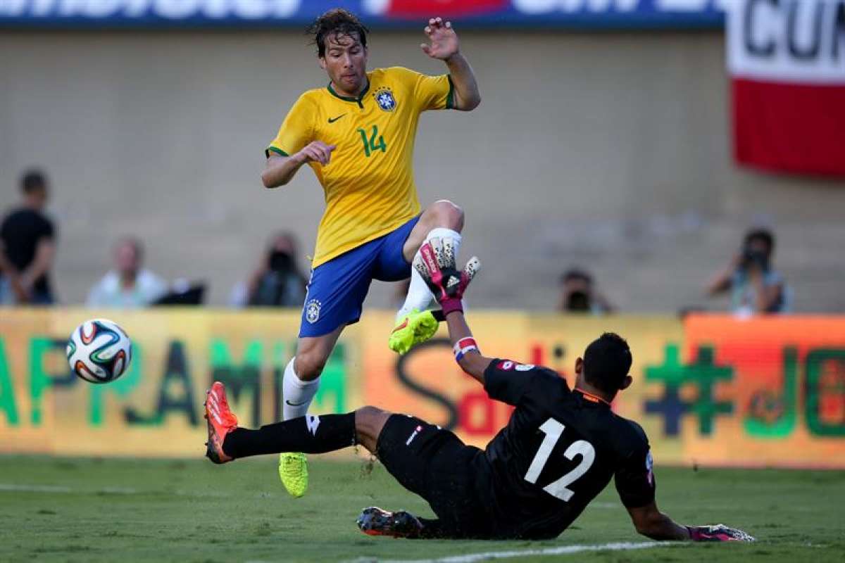 Daniel Alves: "mejor tener dependencia de Neymar que no tenerla"