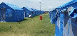 Decenas de miles de personas permanecen en albergues tras el terremoto del 16 de abril. 