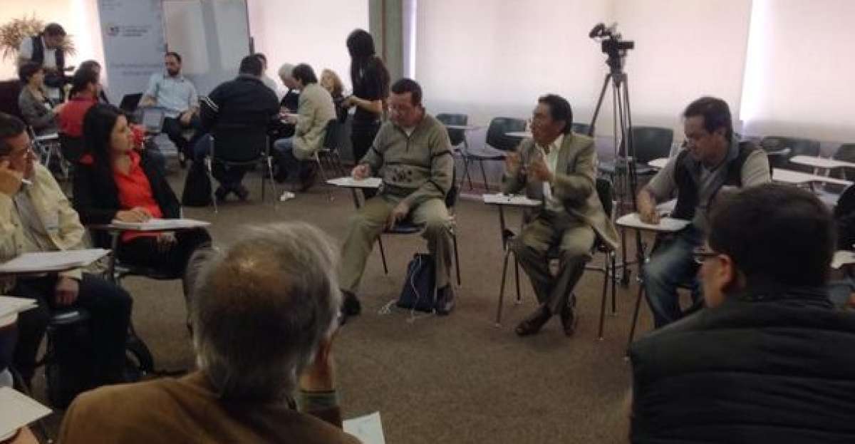 Se instalaron 3 mesas de trabajo para conocer las aportaciones de los actores de la comunicaci&oacute;n. Foto: Cortes&iacute;a Senplades