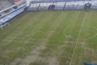 El estadio Capwell fue castigado por la lluvia