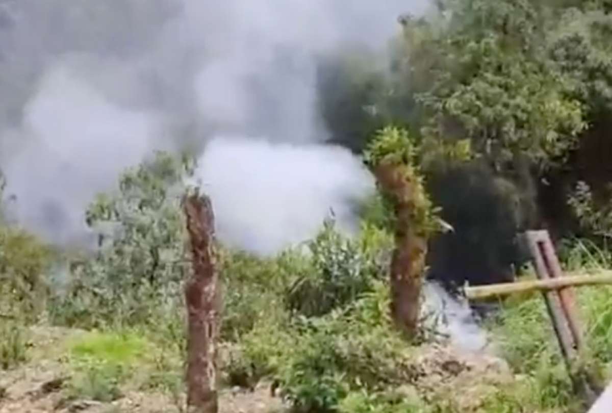 El accidente de bus en Cuenca&ndash;Molleturo activ&oacute; la respuesta de unidades de rescate.
