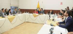 El exministro de Justicia Len&iacute;n Lara fue recibido por la comisi&oacute;n de la Asamblea que investiga las acciones en torno al caso Gabela.