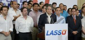 Guillermo Lasso dio una rueda de prensa en un hotel en Guayaquil.