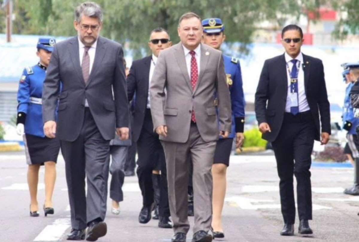 Juan Zapata, ministro del Interior, evaluó los operativos hechos en los ejes viales.