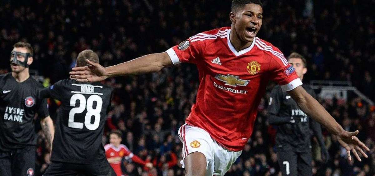 El juvenil de 18 a&ntilde;os, Marcus Rashford, fue autor de un doblete (63' y 75') en la victoria 5-1 del United sobre el Midtjylland.