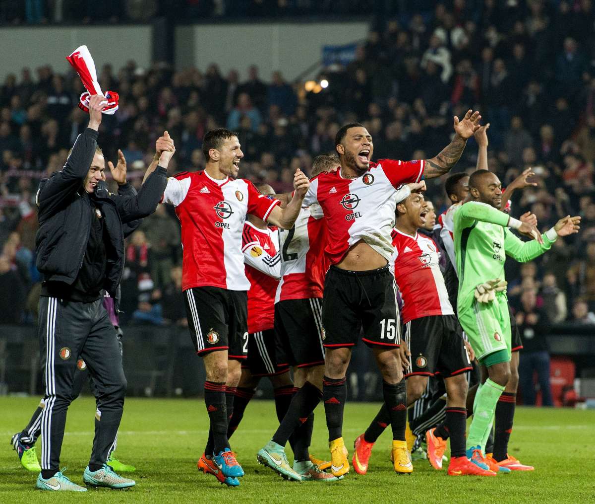 El Feyenoord se clasific&oacute; a la siguiente ronda tras vencer al Sevilla. Foto: AFP