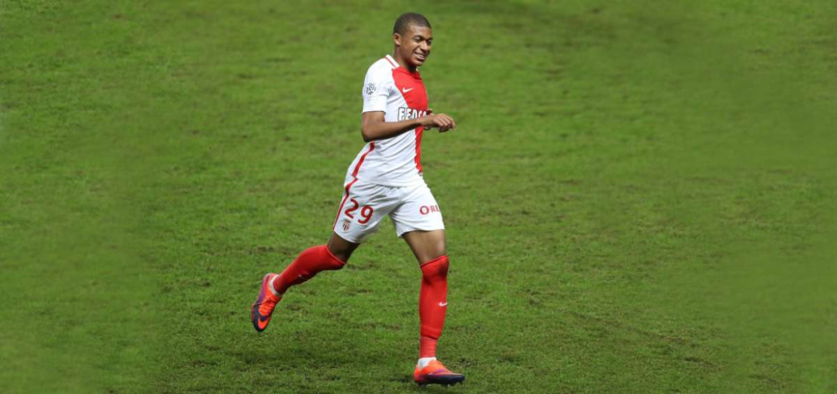 Mbapp&eacute; regresa al entrenamiento con el M&oacute;naco