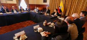 La reuni&oacute;n de las autoridades del Gobierno y representantes de gremios productivos y sociales se desarroll&oacute; en alrededor de tres horas en Carondelet.