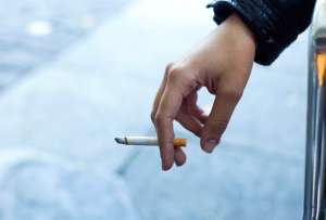 &iquest;Fumas por ansiedad? Lo que el consumo de tabaco revela sobre tu salud emocional