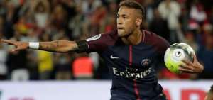 UEFA cubri&oacute; el dopaje financiero de PSG y Manchester City, seg&uacute;n medios