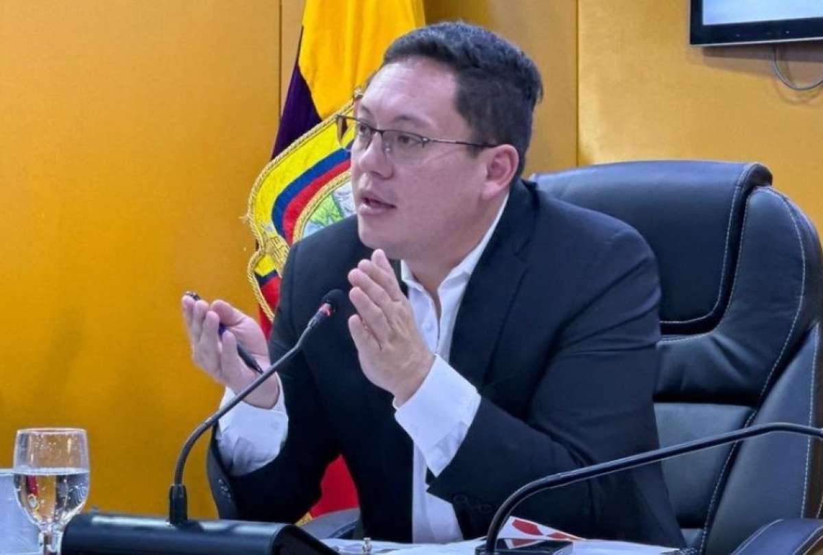 Tras difundirse la orden de captura, Cristian Zamora se pronunci&oacute; en redes sociales.