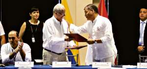 Los presidentes Rafael Correa, de Ecuador; y Pedro Pablo Kuczynski, de Per&uacute;, en el X Gabinete Binacional.