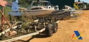 La Polic&iacute;a sospecha que la red utilizaba los barcos y las aeronaves para introducir hach&iacute;s desde Marruecos.