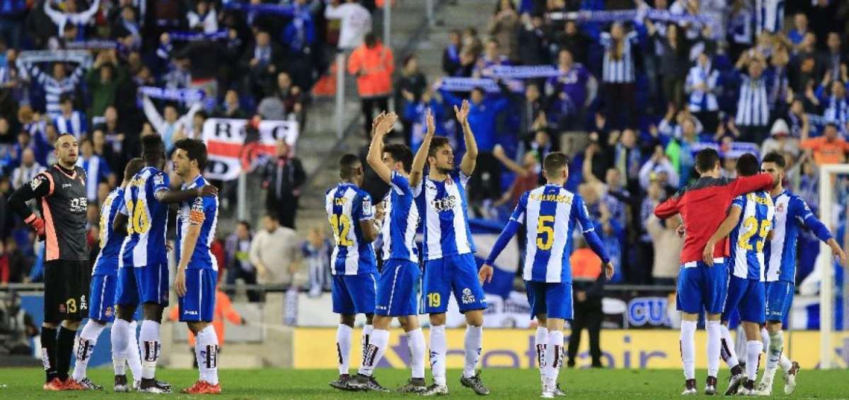 Espanyol frena la marcha triunfal del Barcelona