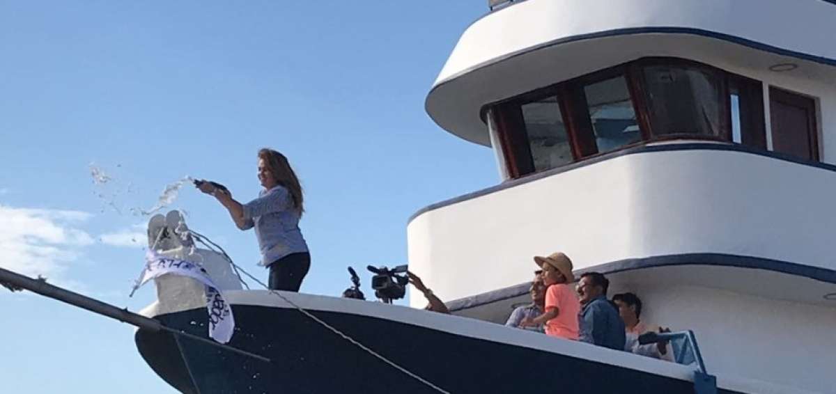 Barco ca&ntilde;ero reconstruido en Manta est&aacute; listo para zarpar