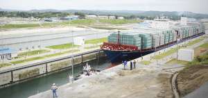 Glas acudi&oacute; a la apertura del canal