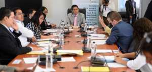 Mauro Andino (c), presidente de la Comisi&oacute;n de Justicia, se&ntilde;al&oacute; que espera que las comparecencias se realicen desde la pr&oacute;xima semana. 