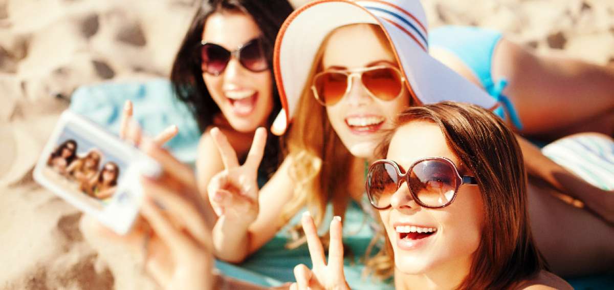 Los &lsquo;amigos locales&rsquo; acompa&ntilde;an y gu&iacute;an al turista